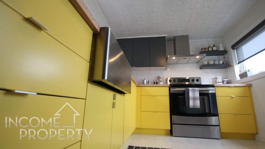 147 Cataraqui Kitchens 2